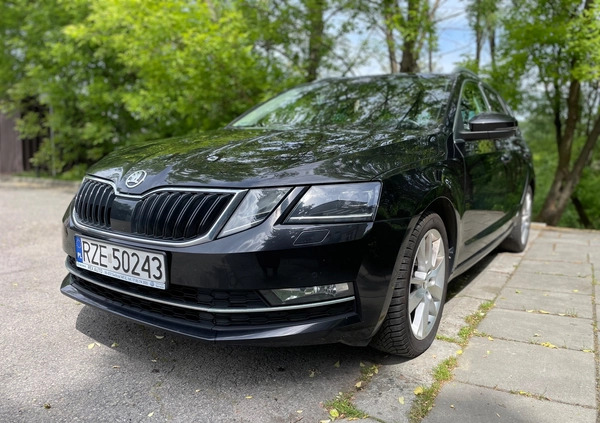 Skoda Octavia cena 54900 przebieg: 245640, rok produkcji 2017 z Kraków małe 154